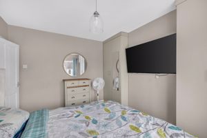 Photo 25- click for photo gallery